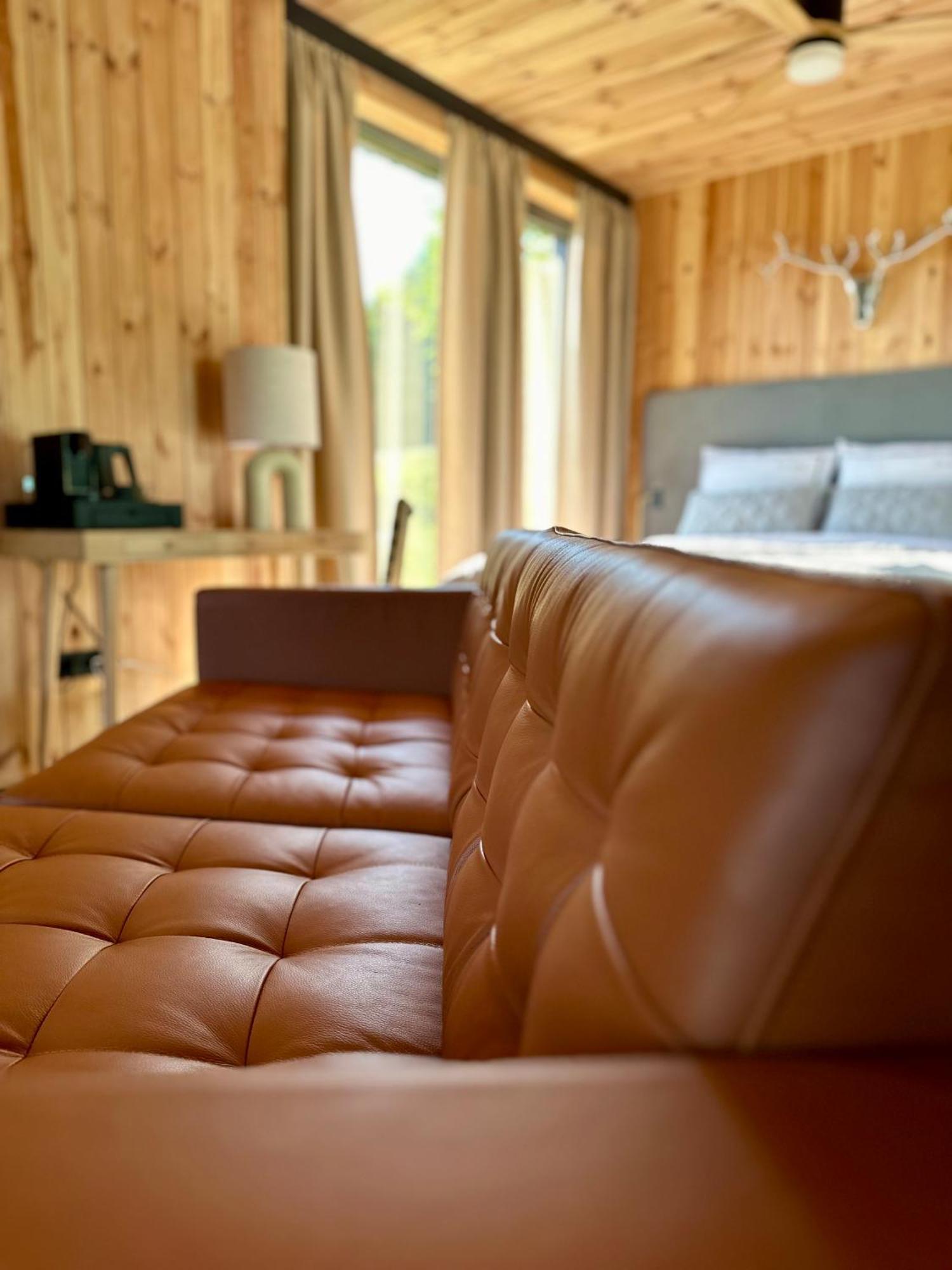 Brown Deer - Z Sauna Na Tarasie, Jacuzzi I Widokiem Na Gory - By Deer Hills Luxury Apartments Kocon Exteriör bild