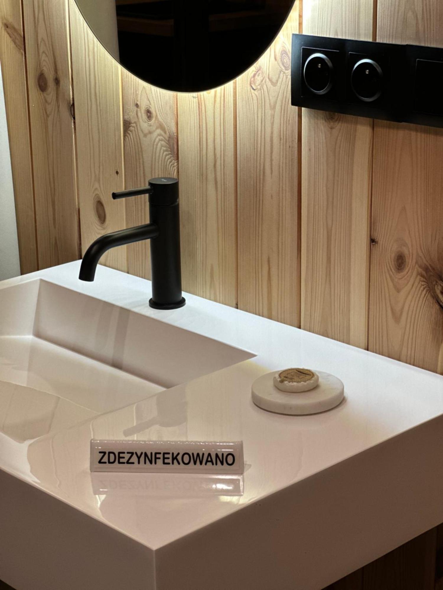 Brown Deer - Z Sauna Na Tarasie, Jacuzzi I Widokiem Na Gory - By Deer Hills Luxury Apartments Kocon Exteriör bild