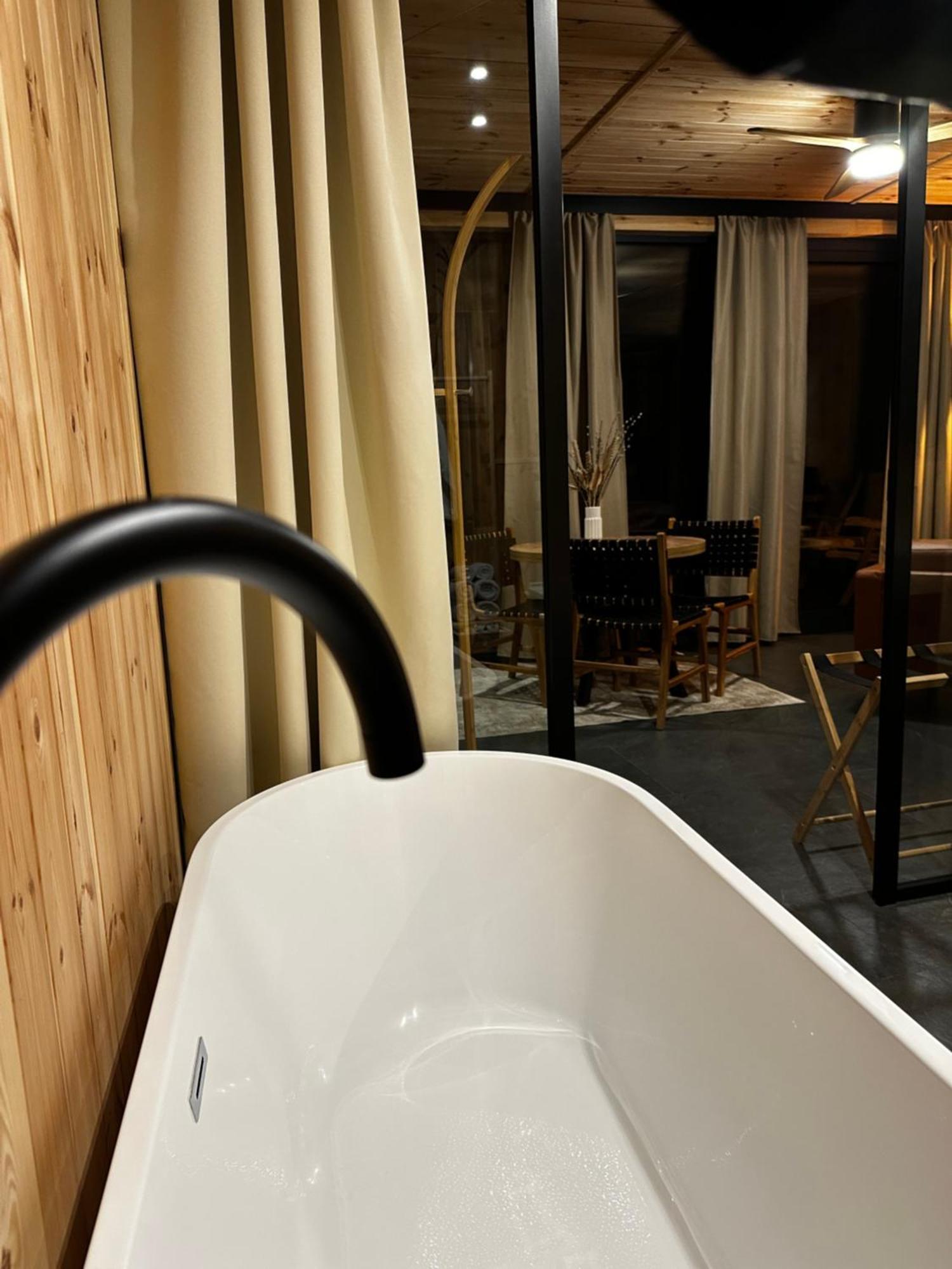 Brown Deer - Z Sauna Na Tarasie, Jacuzzi I Widokiem Na Gory - By Deer Hills Luxury Apartments Kocon Exteriör bild