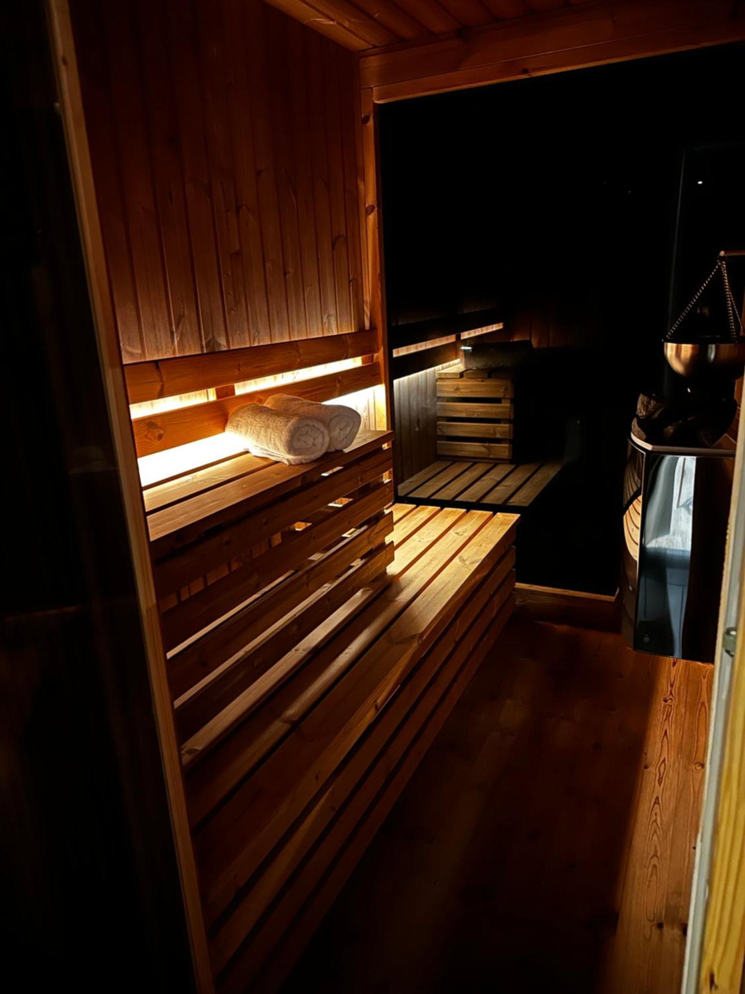 Brown Deer - Z Sauna Na Tarasie, Jacuzzi I Widokiem Na Gory - By Deer Hills Luxury Apartments Kocon Exteriör bild